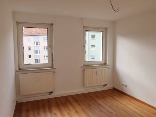 Wohnung zur Miete 550 € 2 Zimmer 43 m² 3. Geschoss frei ab 15.10.2026 Peter-Henlein-Straße 5 Steinbühl Nürnberg 90443