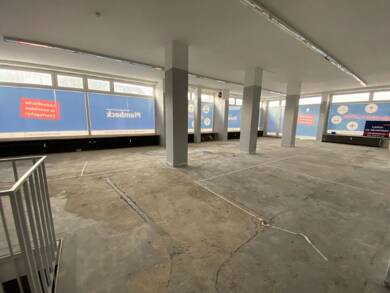 Laden zur Miete provisionsfrei 3.000 € 252 m² Verkaufsfläche Ohechaussee 13-17 Garstedt Norderstedt 22848