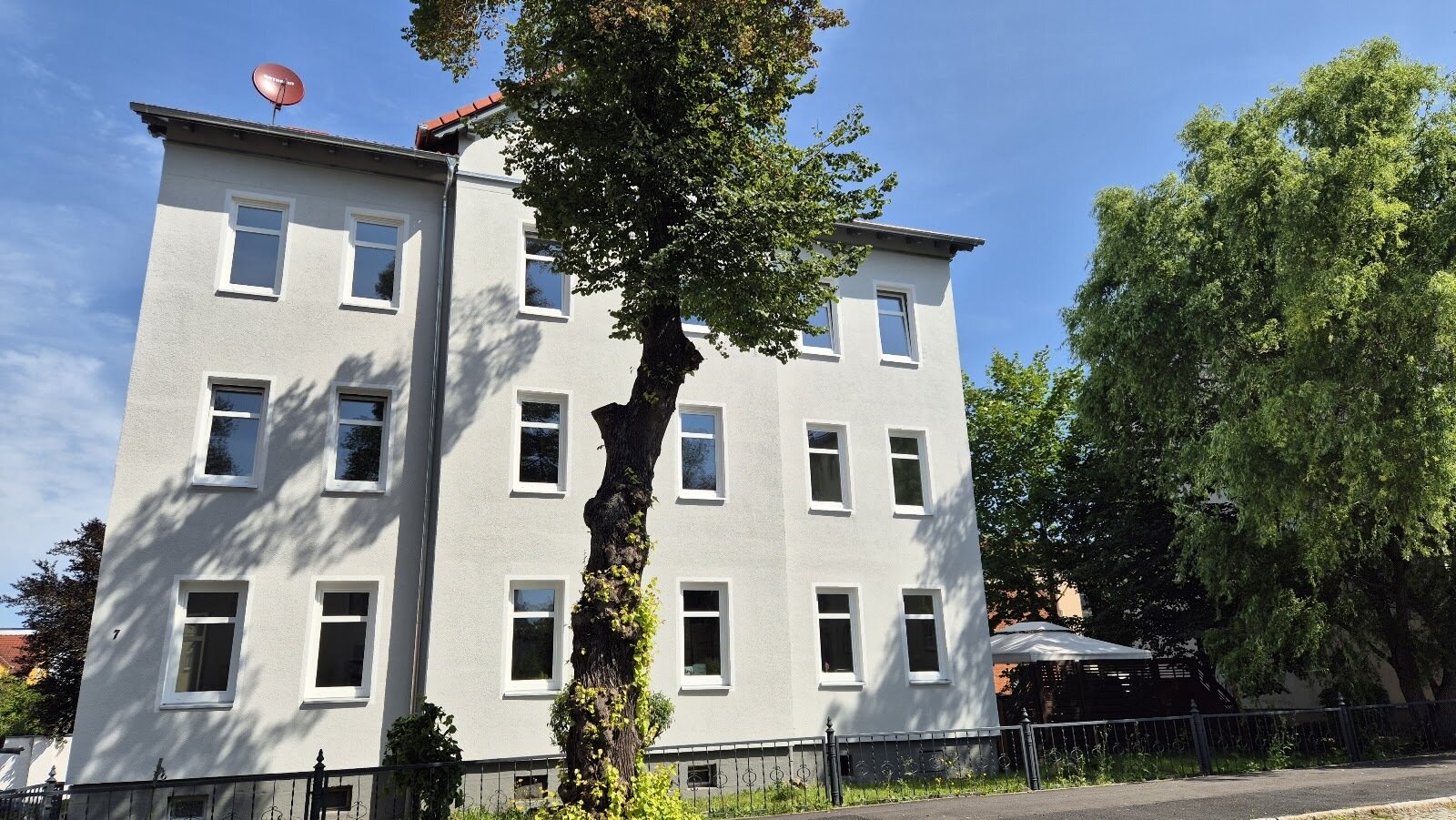 Wohnung zur Miete 485 € 3 Zimmer 74,5 m²<br/>Wohnfläche EG<br/>Geschoss 01.04.2025<br/>Verfügbarkeit Feodorenstraße 9 Meiningen Meiningen 98617