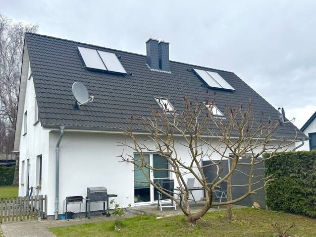 Doppelhaushälfte zum Kauf 319.000 € 5 Zimmer 102 m² 465 m² Grundstück Klausdorf 18445