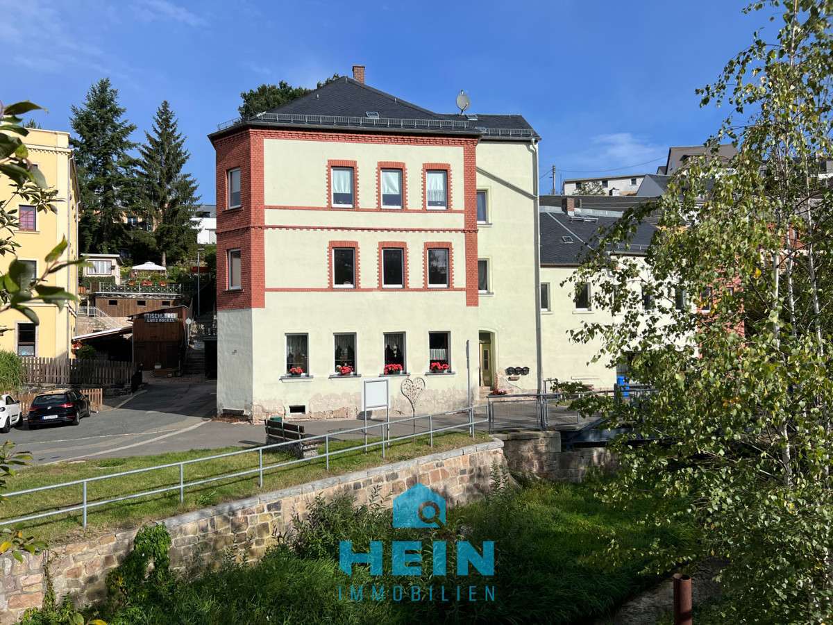 Mehrfamilienhaus zum Kauf 225.000 € 19 Zimmer 380 m²<br/>Wohnfläche 340 m²<br/>Grundstück ab sofort<br/>Verfügbarkeit Kirchberg Kirchberg 08107