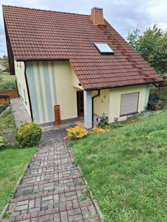 Immobilie in Oppurg - Zwei Häuser auf einem Grundstück - Vielseitigkeit, Platz und Potenzial - Bild 1