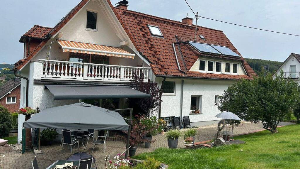 Wohnung zum Kauf 225.000 € 3 Zimmer 125 m² 3. Geschoss frei ab sofort Eiserfeld Siegen 57080