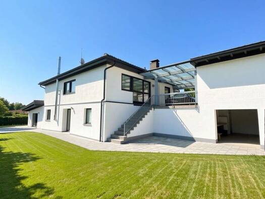 Einfamilienhaus zum Kauf 555.000 € 10 Zimmer 329 m² 1.108 m² Grundstück Rathsmannsdorf Windorf 94575