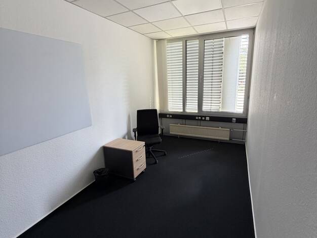 Bürofläche zur Miete provisionsfrei 400 € 18 m² Bürofläche Hilpertstraße Darmstadt Darmstadt 64295