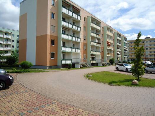 Wohnung zur Miete 252 € 2,5 Zimmer 48,7 m² 5 Geschosse frei ab sofort Calbe Calbe (Saale) 39240