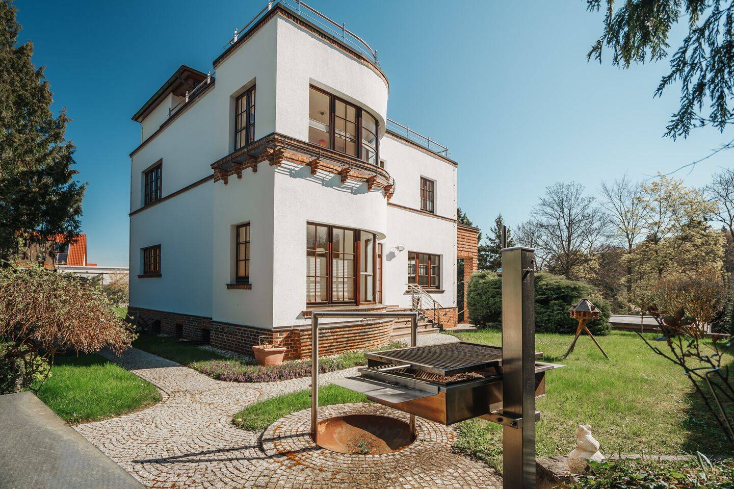 Villa zum Kauf - Ansicht 3