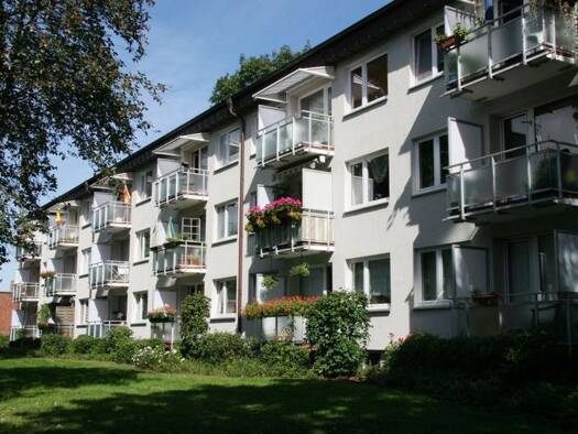 Wohnung zur Miete 782 € 3 Zimmer 68,1 m² EG frei ab 01.01.2027 Willy-Meyer-Straße 16 Tornesch 25436