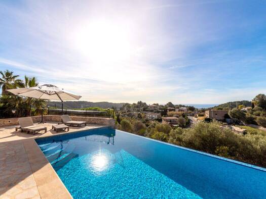 Landhaus zur Miete 8.000 € 7 Zimmer 262 m² 5.043 m² Grundstück Galilea 07195