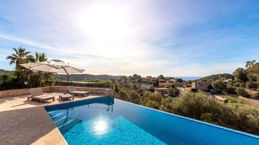 Landhaus zur Miete 8.000 € 7 Zimmer 262 m² 5.043 m² Grundstück Galilea 07195