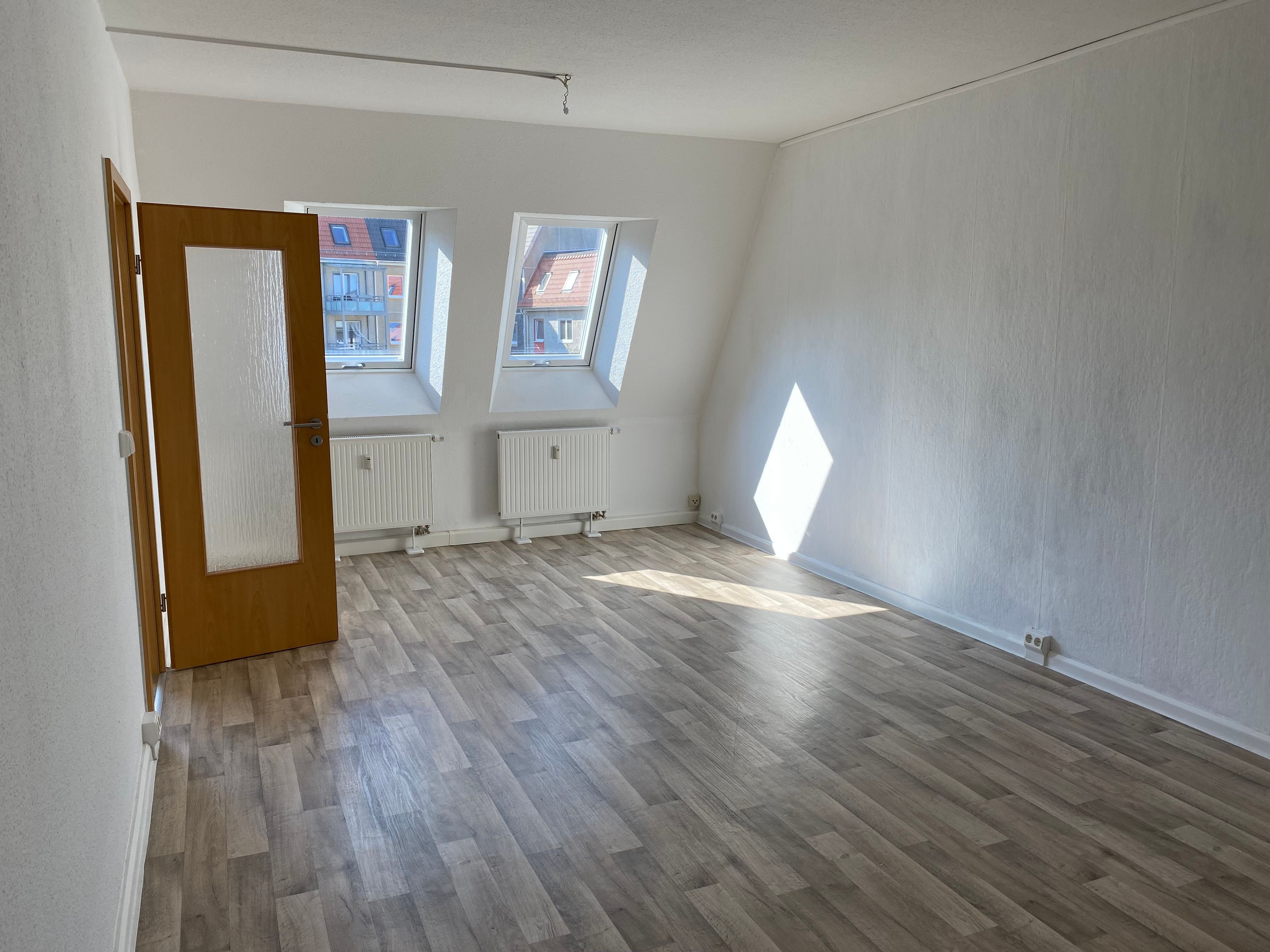 Wohnung zur Miete 431,82 € 4 Zimmer 67,9 m²<br/>Wohnfläche 5.<br/>Geschoss Rimbachhügel 5 Wahlbezirk 11 Suhl 98527