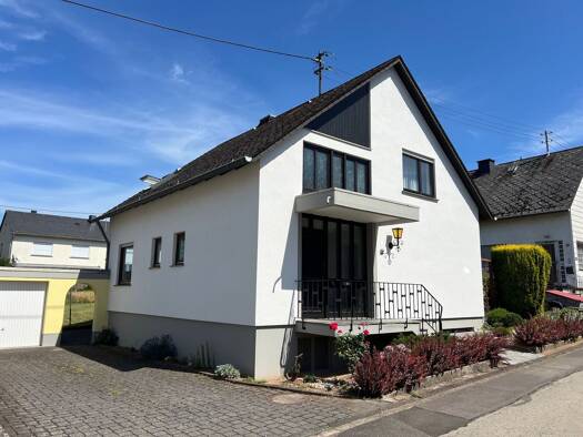 Einfamilienhaus zum Kauf 349.000 € 5 Zimmer 129 m² 584 m² Grundstück frei ab sofort Kenn 54344