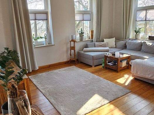 Wohnung zur Miete 675 € 3 Zimmer 90 m² 1. Geschoss frei ab 01.05.2026 Altenburger Straße 5 Crossen Zwickau 08058