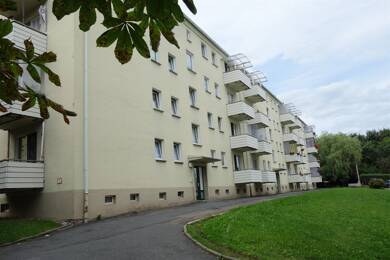 Wohnung zur Miete 325 € 2 Zimmer 48,2 m² 1. Geschoss Heinrich-Scherer-Platz 7 Lobenstein Bad Lobenstein 07356