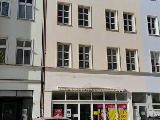 Wohnung zur Miete 384 € 2 Zimmer 64 m² 4 Geschosse frei ab sofort Innenstadt Zwickau 08056