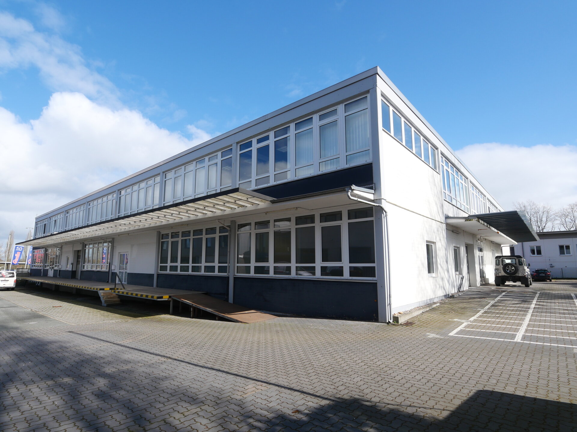 Bürofläche zur Miete 2.087 € 307 m²<br/>Bürofläche ab 307 m²<br/>Teilbarkeit Wedel 22880