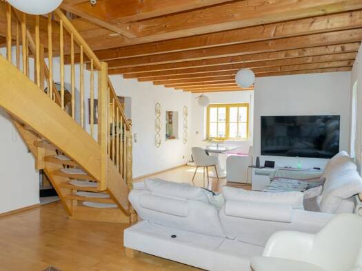 Mehrfamilienhaus zum Kauf 538.000 € 10 Zimmer 201 m² 190 m² Grundstück frei ab 01.12.2026 Neidlingen 7327