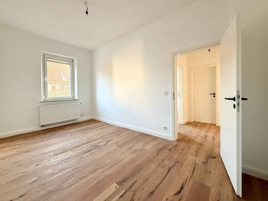 Wohnung zum Kauf 379.000 € 5 Zimmer 118 m² 2 Geschosse frei ab sofort Neustadt Neustadt an der Aisch 91413