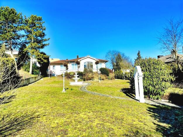 Einfamilienhaus zum Kauf 890.000 € 4 Zimmer 275 m² 1.704 m² Grundstück Wülflingen Haßfurt 97437