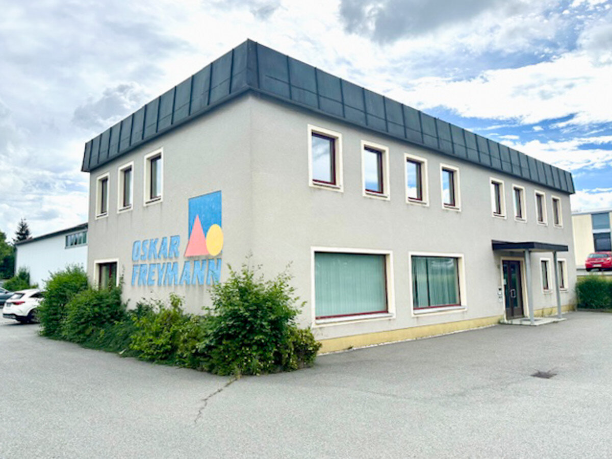 Bürogebäude zur Miete 2.000 € 10 Zimmer 233,5 m²<br/>Bürofläche Annaberg Annaberg-Buchholz 09456