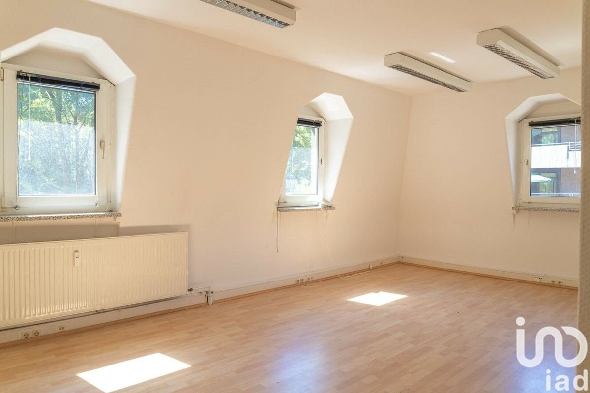 Bürogebäude zur Miete 15 € 16 Zimmer 350 m²<br/>Bürofläche Holthausen Düsseldorf 40589