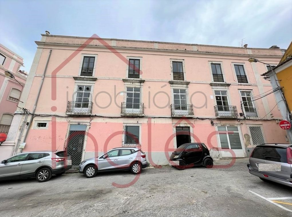 Wohn- und Geschäftshaus zum Kauf provisionsfrei als Kapitalanlage geeignet 1.500.000 € 1.294 m²<br/>Fläche 532 m²<br/>Grundstück Setúbal 2900-551