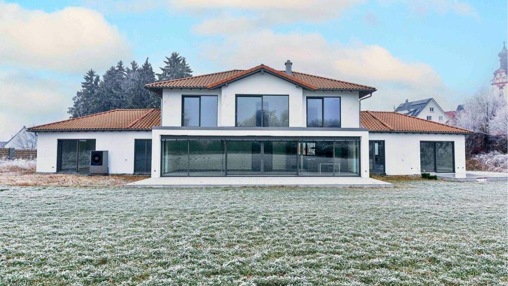 Einfamilienhaus zum Kauf - Erstbezug 1.585.000 € 8 Zimmer 387,3 m² 4.536 m² Grundstück Oberstadion 89613