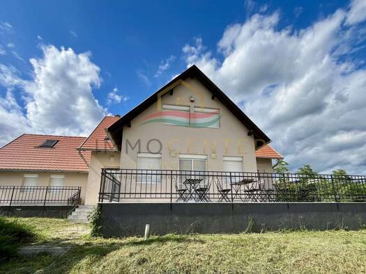 Einfamilienhaus zum Kauf 428.000 € 6 Zimmer 250 m² 1.260 m² Grundstück Köveskál 8274
