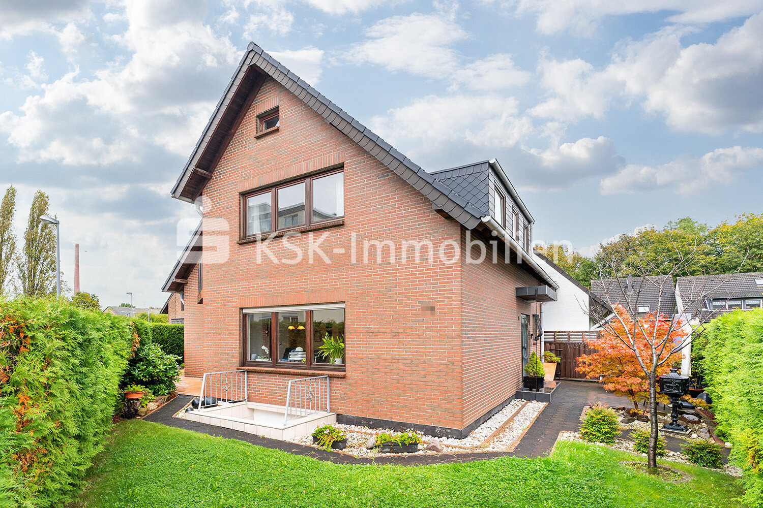 Mehrfamilienhaus zum Kauf 549.000 € 7 Zimmer 140 m²<br/>Wohnfläche Zündorf Köln / Zündorf 51143