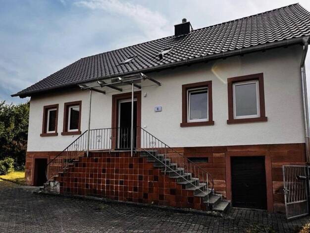 Einfamilienhaus zur Miete 1.250 € 5,5 Zimmer 140 m² 600 m² Grundstück Kirchstraße 6 Kleinkahl Kleinkahl 63828