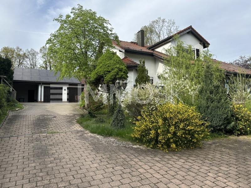 Einfamilienhaus zum Kauf 799.000 € 7 Zimmer 235 m²<br/>Wohnfläche 1.100 m²<br/>Grundstück Weisendorf Weisendorf 91085