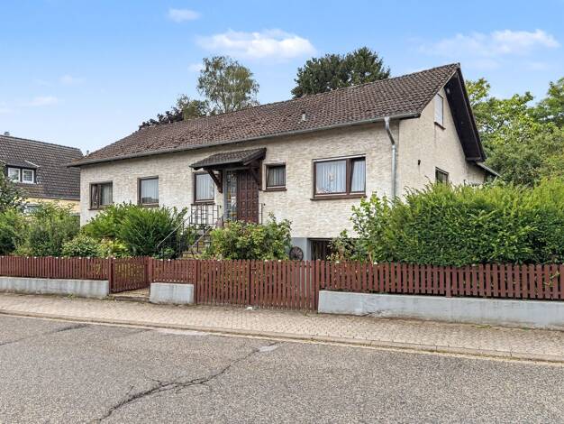 Einfamilienhaus zum Kauf 460.000 € 7 Zimmer 163 m² 1.000 m² Grundstück Holzweiler Grafschaft 53501