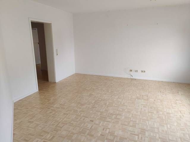 Wohnung zur Miete 700 € 3 Zimmer 85 m²<br/>Wohnfläche ab sofort<br/>Verfügbarkeit Hansaallee Westend - Nord Frankfurt am Main 60320