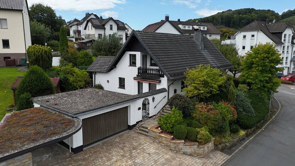 Mehrfamilienhaus zum Kauf 335.000 € 6 Zimmer 168 m² 713 m² Grundstück Kleinhammer Werdohl / Kleinhammer 58791