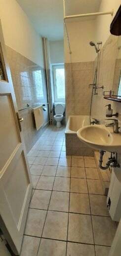 Property thumbnail 6