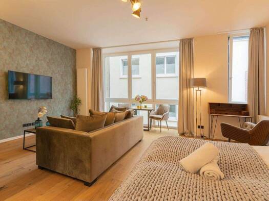 Studio zur Miete 2.710 € 1 Zimmer 46 m² 3. Geschoss Innenstadt Frankfurt am Main 60313