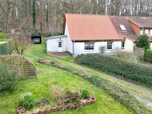 Doppelhaushälfte zum Kauf 99.000 € 4 Zimmer 66 m² 700 m² Grundstück Patzig 18528