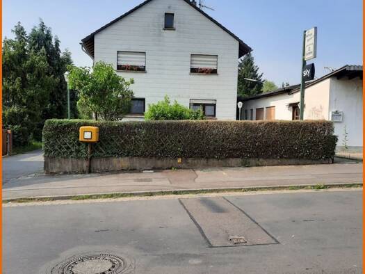 Mehrfamilienhaus zum Kauf 289.000 € 6 Zimmer 130 m² 2.228 m² Grundstück Steinau Steinau an der Straße 36396