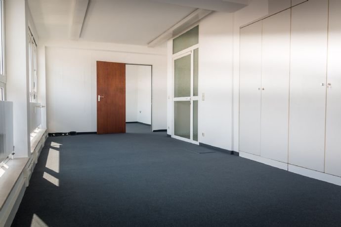 Bürofläche zur Miete provisionsfrei 1.157 m²<br/>Bürofläche ab 12 m²<br/>Teilbarkeit Mannheimer Straße 97 Gutleutviertel Frankfurt am Main 60327