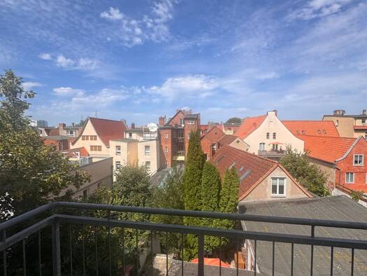 Wohnung zur Miete 660 € 3 Zimmer 82 m² frei ab 01.09.2026 St.-Georgen-Kirchhof 9 Altstadt Wismar 23966