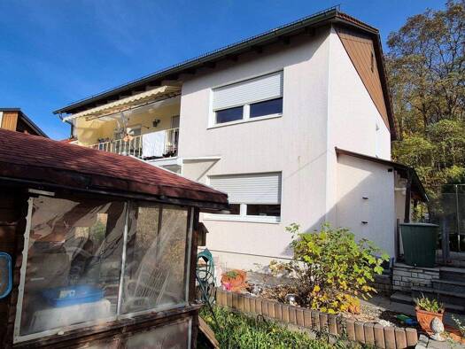 Mehrfamilienhaus zum Kauf 536.000 € 8 Zimmer 186 m² 546 m² Grundstück frei ab sofort Weidhausstraße 14 Kösching Kösching 85092