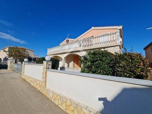Haus zum Kauf 630.000 € 9 Zimmer 246 m² Vir