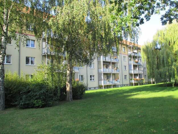 Wohnung zur Miete 425 € 2,5 Zimmer 61 m² 3. Geschoss frei ab 01.10.2025 Güstrow 18273