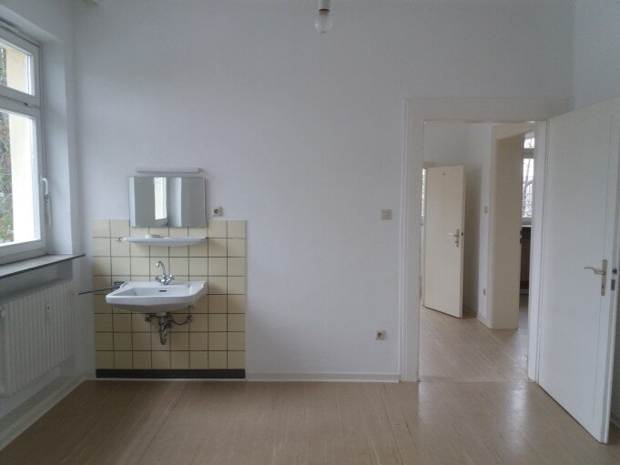 WG-Zimmer zur Miete 345 € 30,3 m²<br/>Wohnfläche ab sofort<br/>Verfügbarkeit Wohnstraße 7 Bettenhausen Kassel 34123