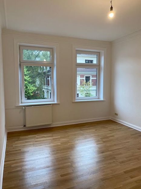 Wohnung zum Kauf 570.000 € 4 Zimmer 77 m²<br/>Wohnfläche 1.<br/>Geschoss 01.01.2025<br/>Verfügbarkeit Eppendorf Hamburg 22529