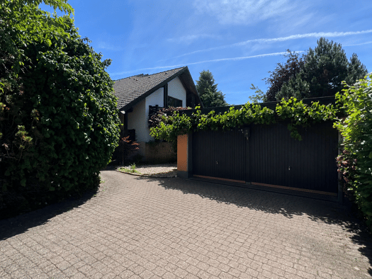 Einfamilienhaus zum Kauf 529.000 € 5 Zimmer 195,6 m² 1.022 m² Grundstück frei ab sofort Erdmannsweiler Königsfeld im Schwarzwald 78126