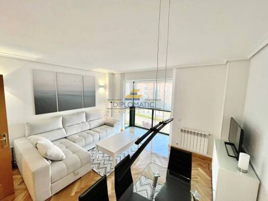 Wohnung zur Miete 2.200 € 2 Zimmer 90 m² 2. Geschoss Madrid 28042