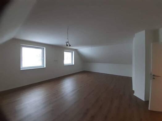 Wohnung zur Miete 890 € 3 Zimmer 110 m² Flachsmeer Westoverledingen 26810