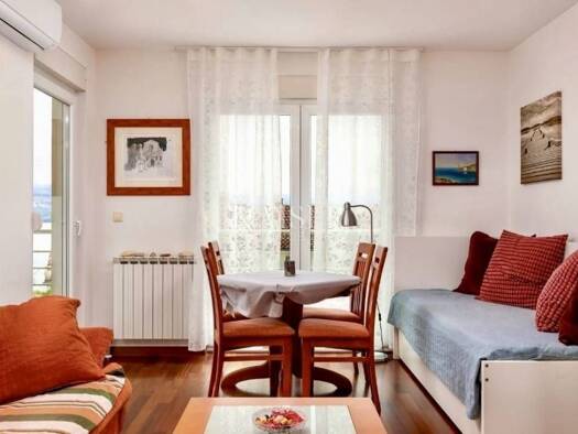 Wohnung zum Kauf 350.000 € 2 Zimmer 49 m² 1. Geschoss Opatija Centar