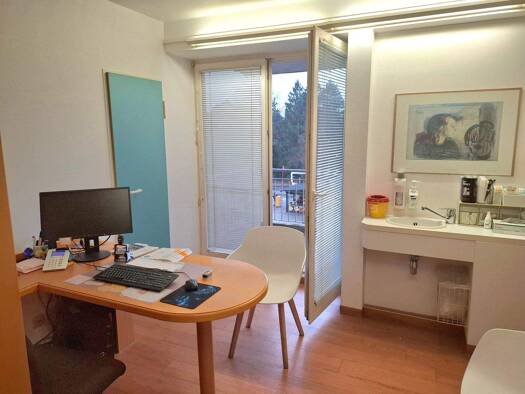 Praxis zum Kauf 419.500 € 6 Zimmer 126 m² Bürofläche Schnelsen Hamburg Schnelsen 22457